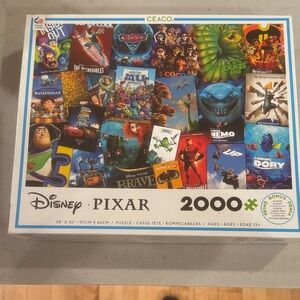 Disney Pixar 2000 Piece Puzzle